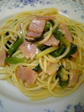 ヘルシー！ベーコンとほうれん草のパスタ