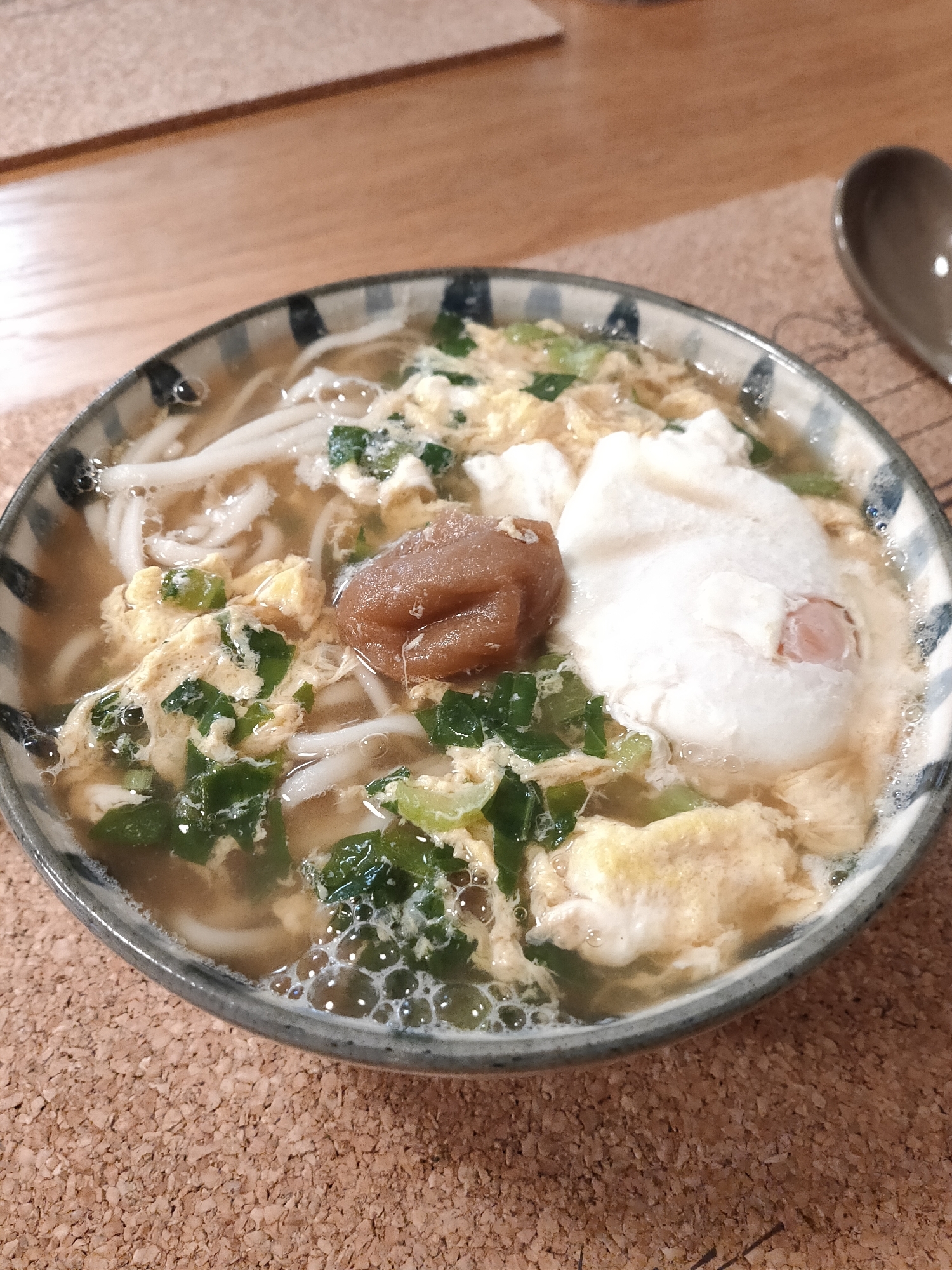 元気が出る☆梅卵とじうどん