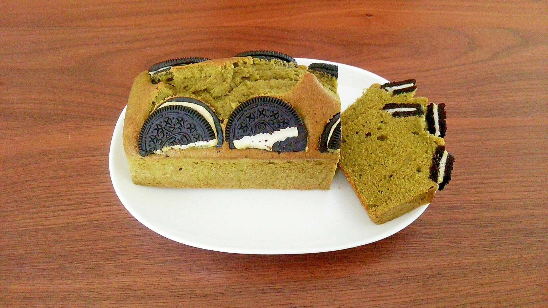 相性抜群！オレオと抹茶のパウンドケーキ