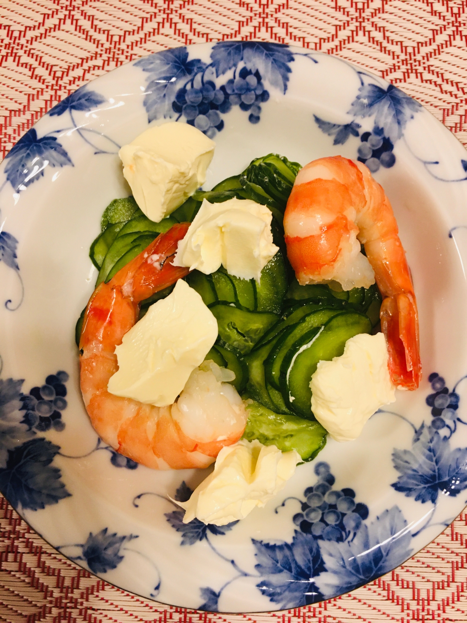 きゅうりとチーズの海老サラダ（兵庫県産）