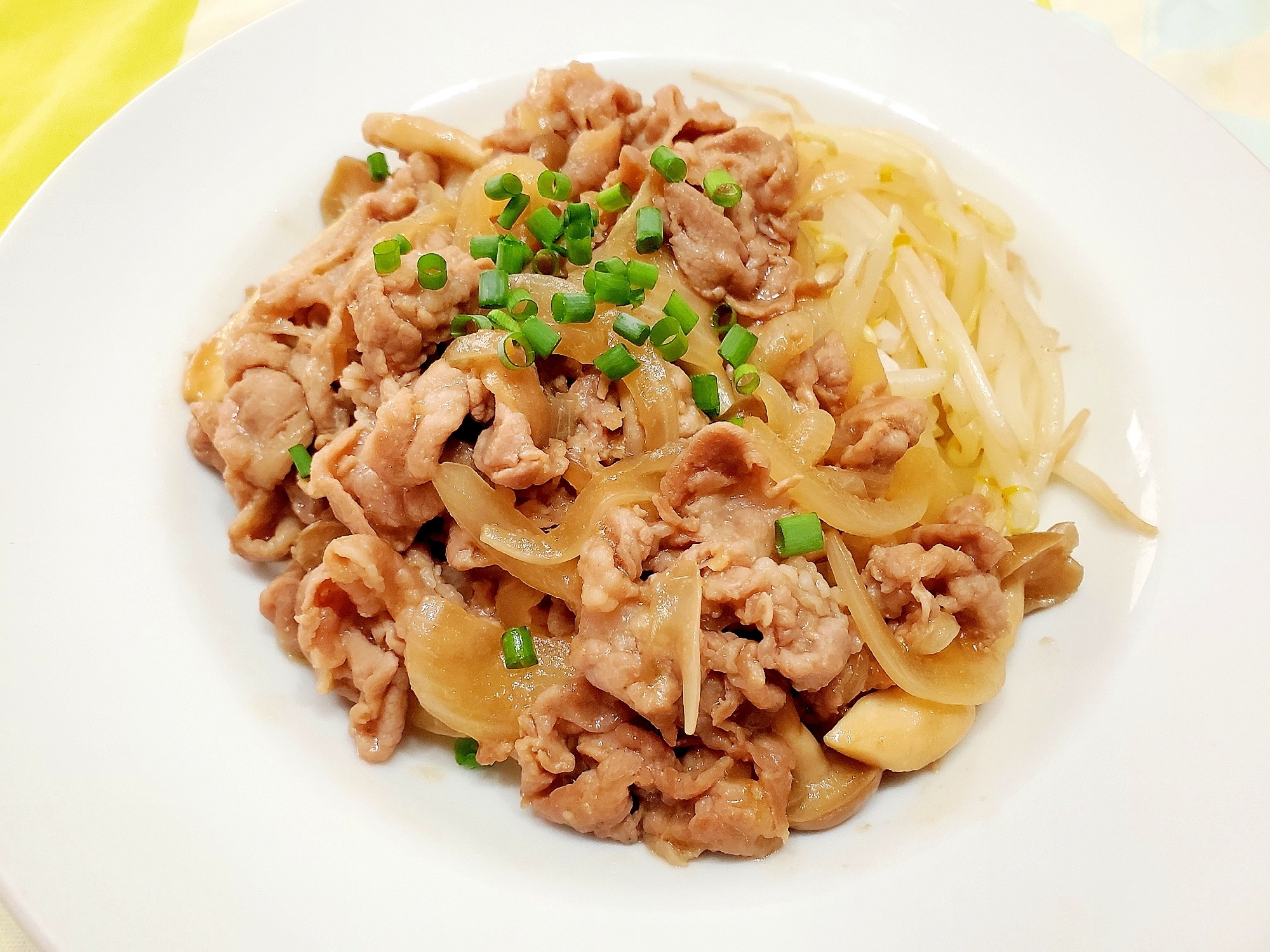 こま切れ肉と合わせダレで簡単!しょうが焼き丼