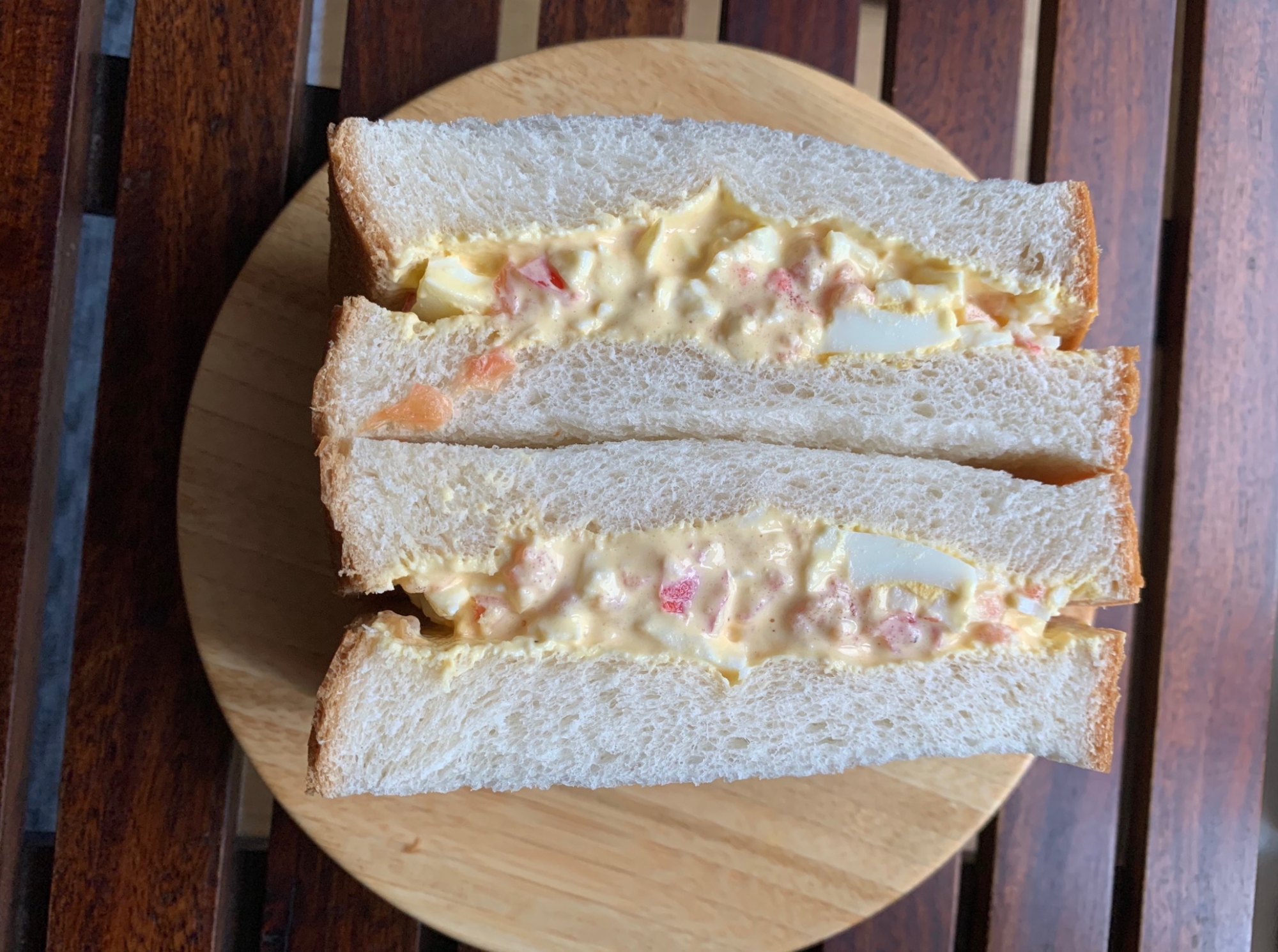 朝食におすすめ♫トマトと卵のサンドイッチ