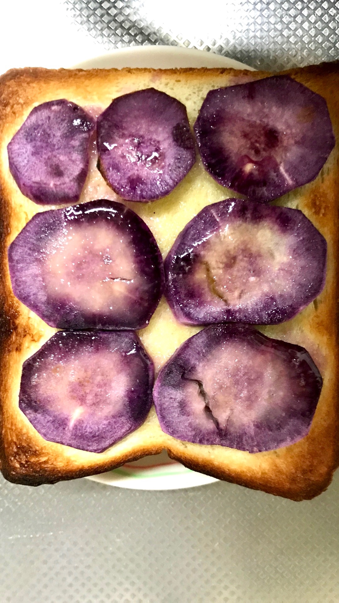 紫さつまいもトースト