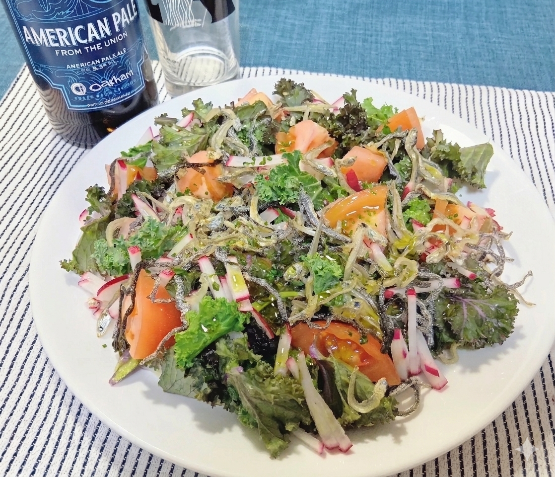 かちり干しとケールの塩昆布サラダ
