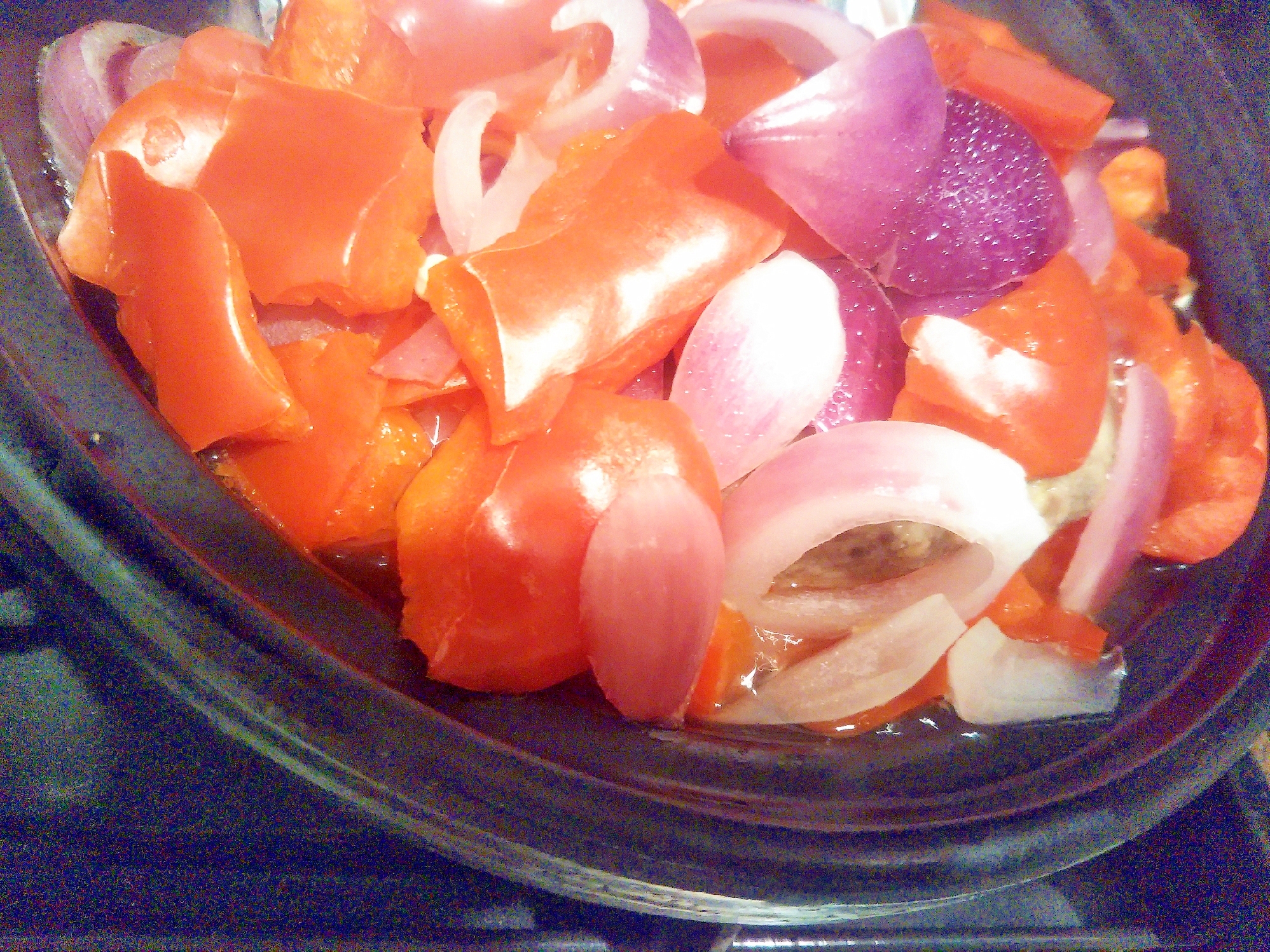 赤&紫野菜のホットサラダ