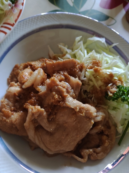 danhu築さんこんにちは(*^-^*)　豚生姜焼きレシピ参考に味付けしました。とてもおいしかったです！つくれぽありがとうございます
