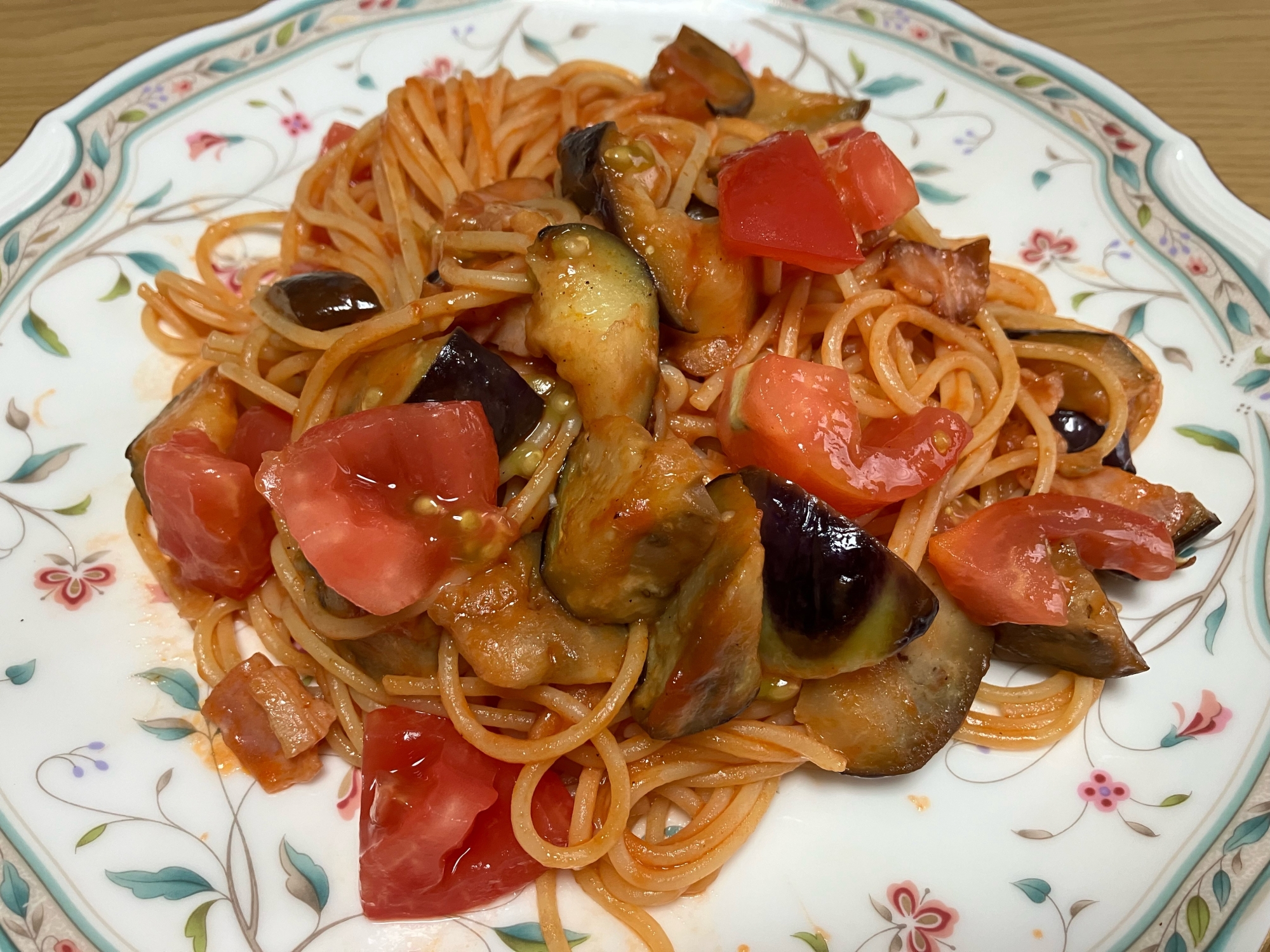 なすとベーコンとトマトのパスタ♡