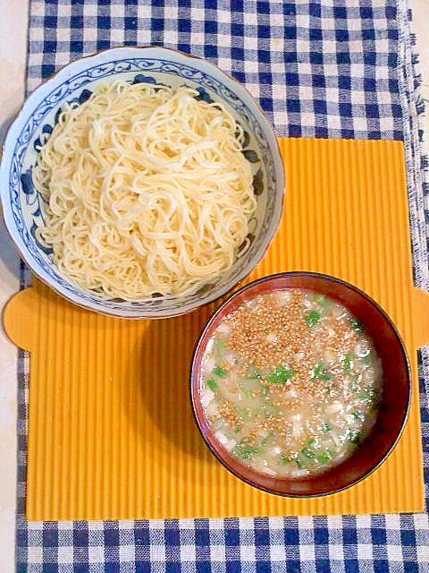 つけ汁の豚骨ラーメン♪