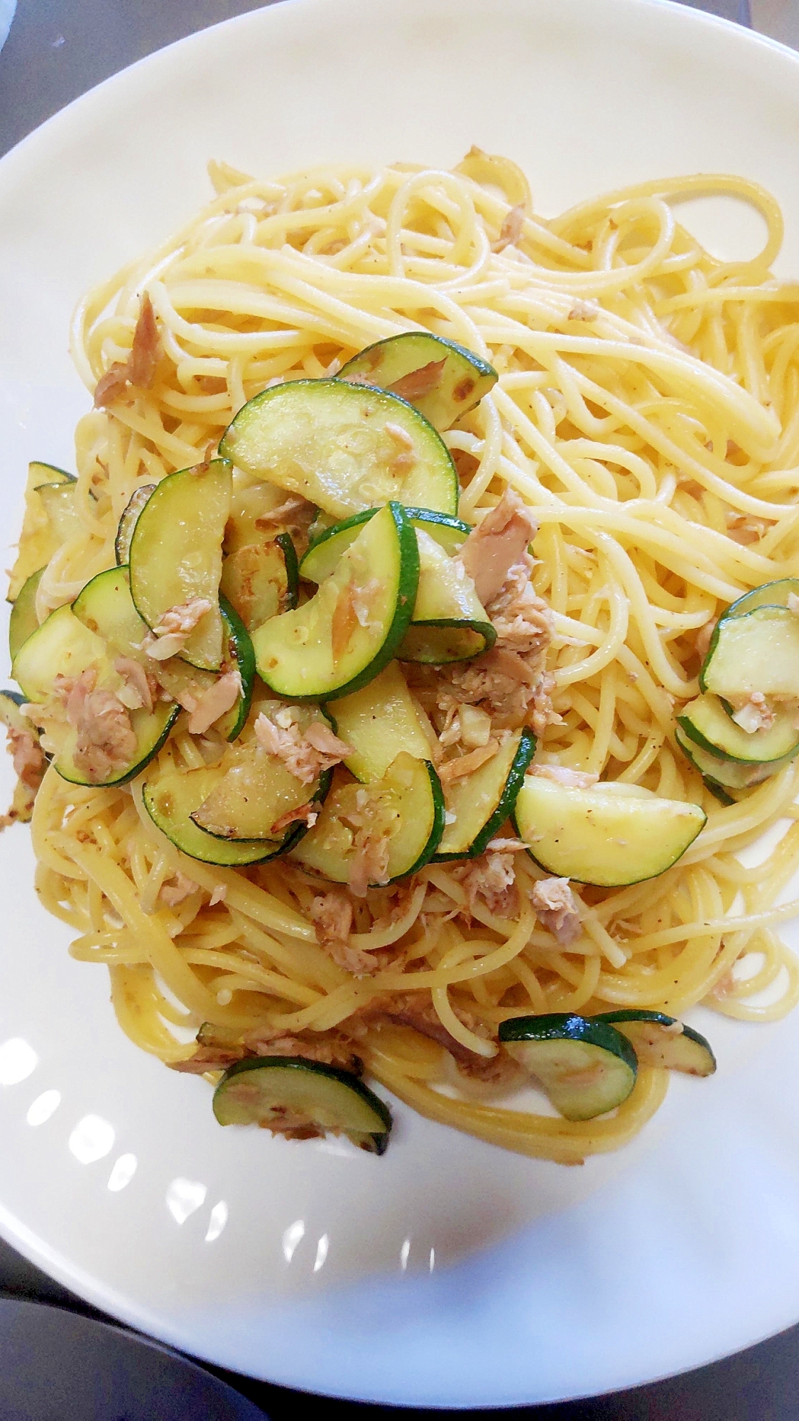 ズッキーニとツナのパスタ レシピ 作り方 By Diamond K 楽天レシピ