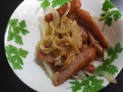 簡単おつまみ!!ウインナー玉ねぎチーズ焼き