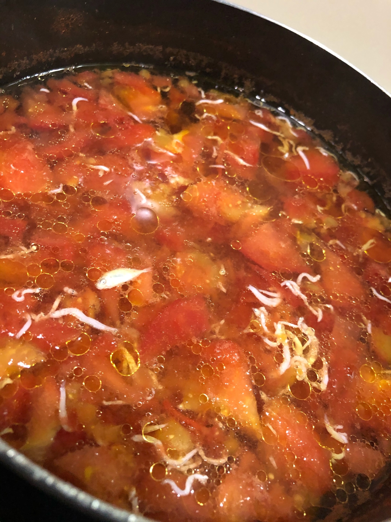 バルサミコ酢入りトマトスープ