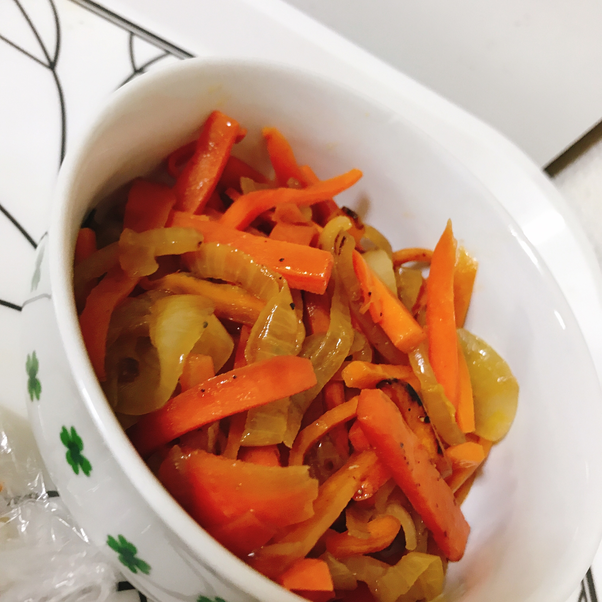 子供のお弁当のおかずにも 人参と玉ねぎの炒め物 レシピ 作り方 By Cooking Mama0419 楽天レシピ 子供のお弁当のおかずにも 人参と玉ねぎの炒め物 レシピ 作り方 By Cooking Mama0419 楽天レシピ