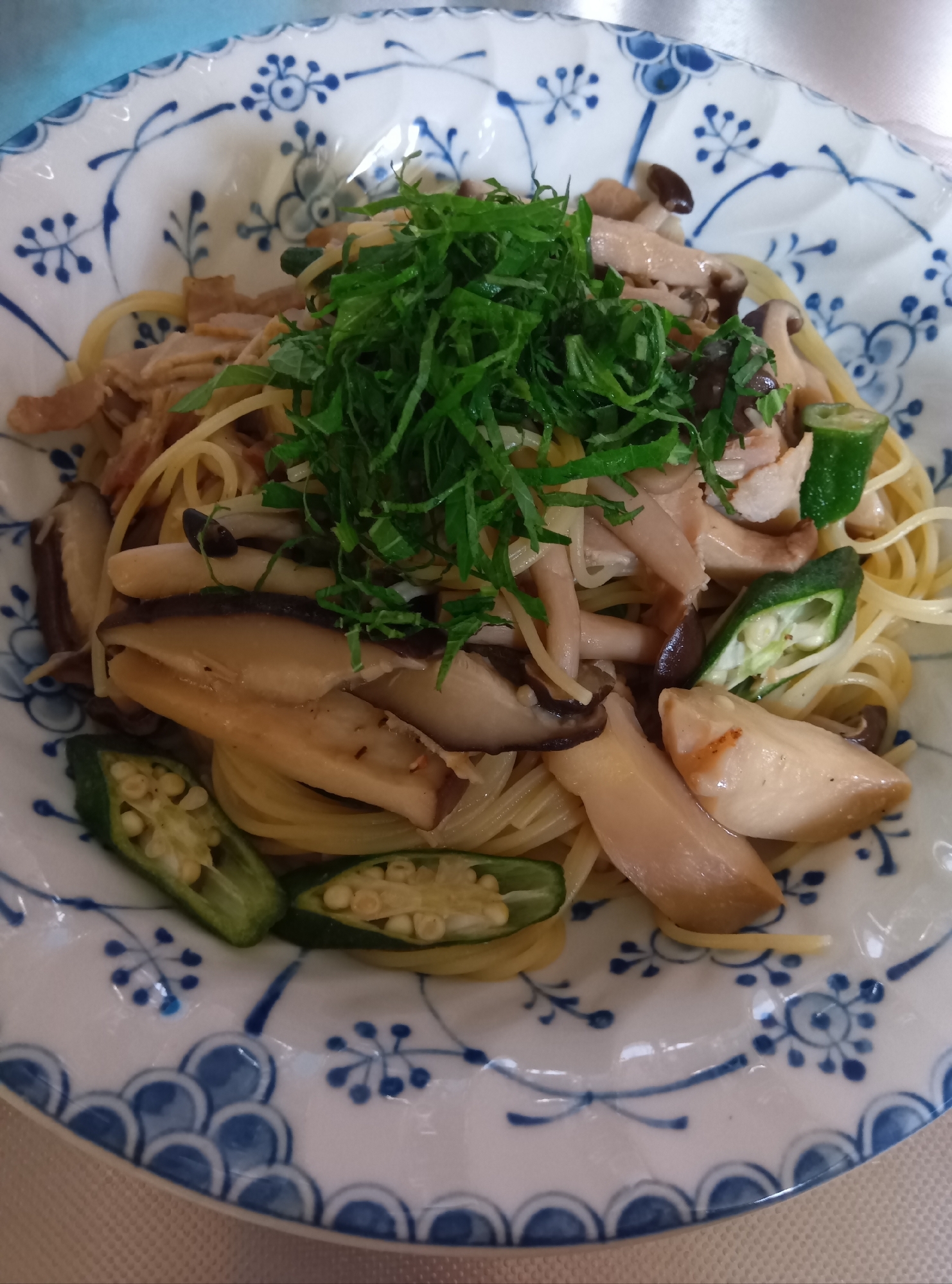 キノコとオクラの和風パスタ