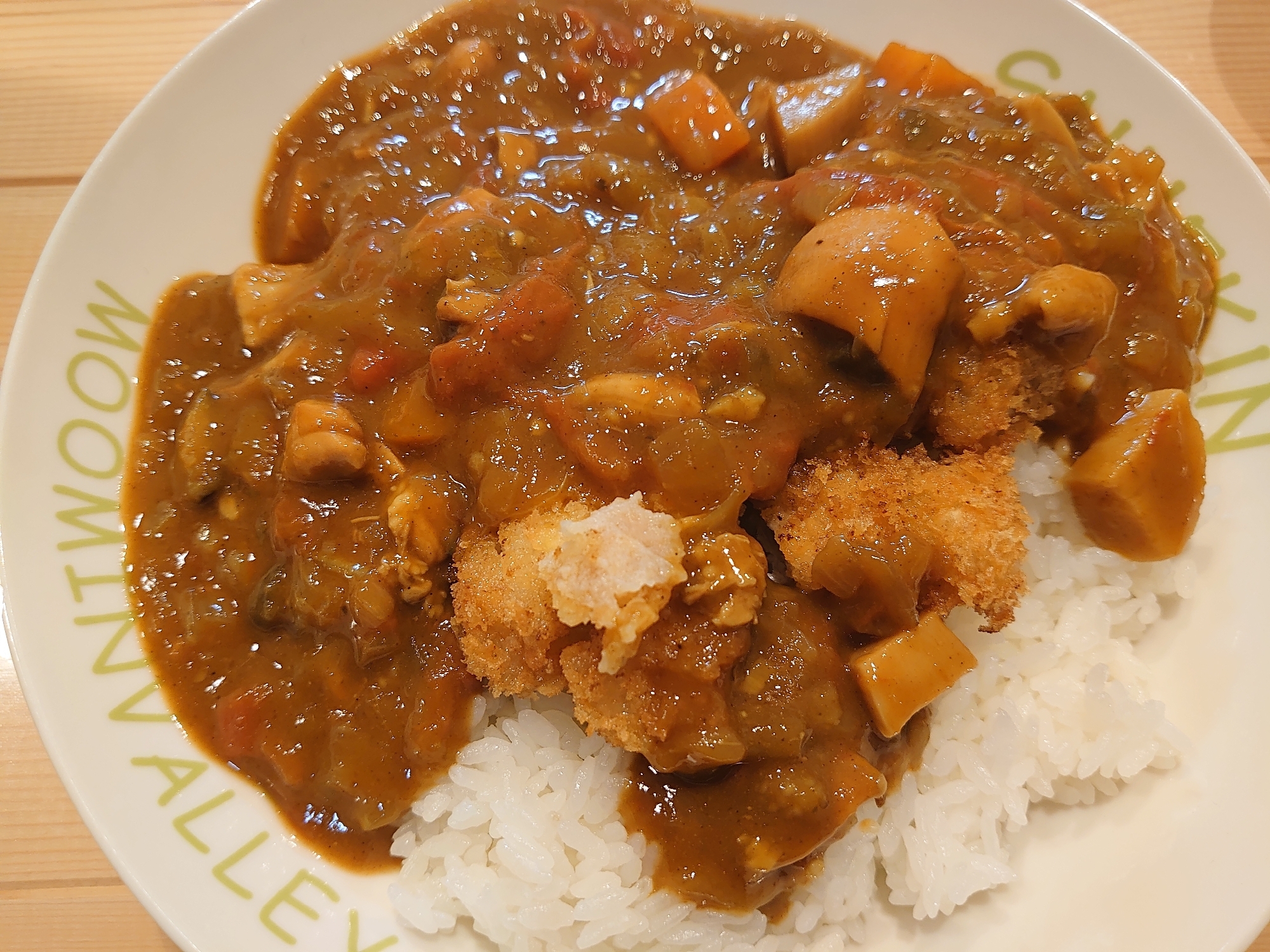 ダッチオーブンで作る無水カツカレー