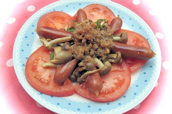 こんにちは。
レシピを拝見しきのこ味噌を作り、食材とよくあって美味しく頂きました。
御馳走様でした。