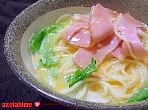 混ぜてレンチン☆どんぶりで卵かけ塩麹クリームパスタ