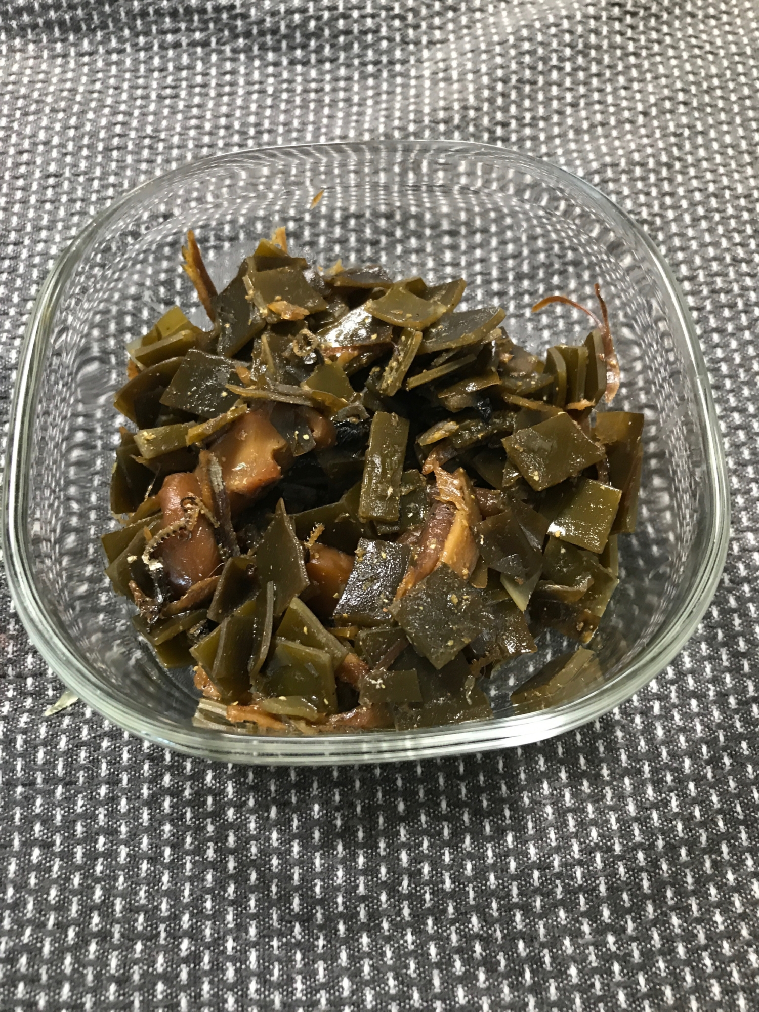 乾燥昆布 干し椎茸 煮干しの佃煮 レシピ 作り方 By けけり 楽天レシピ