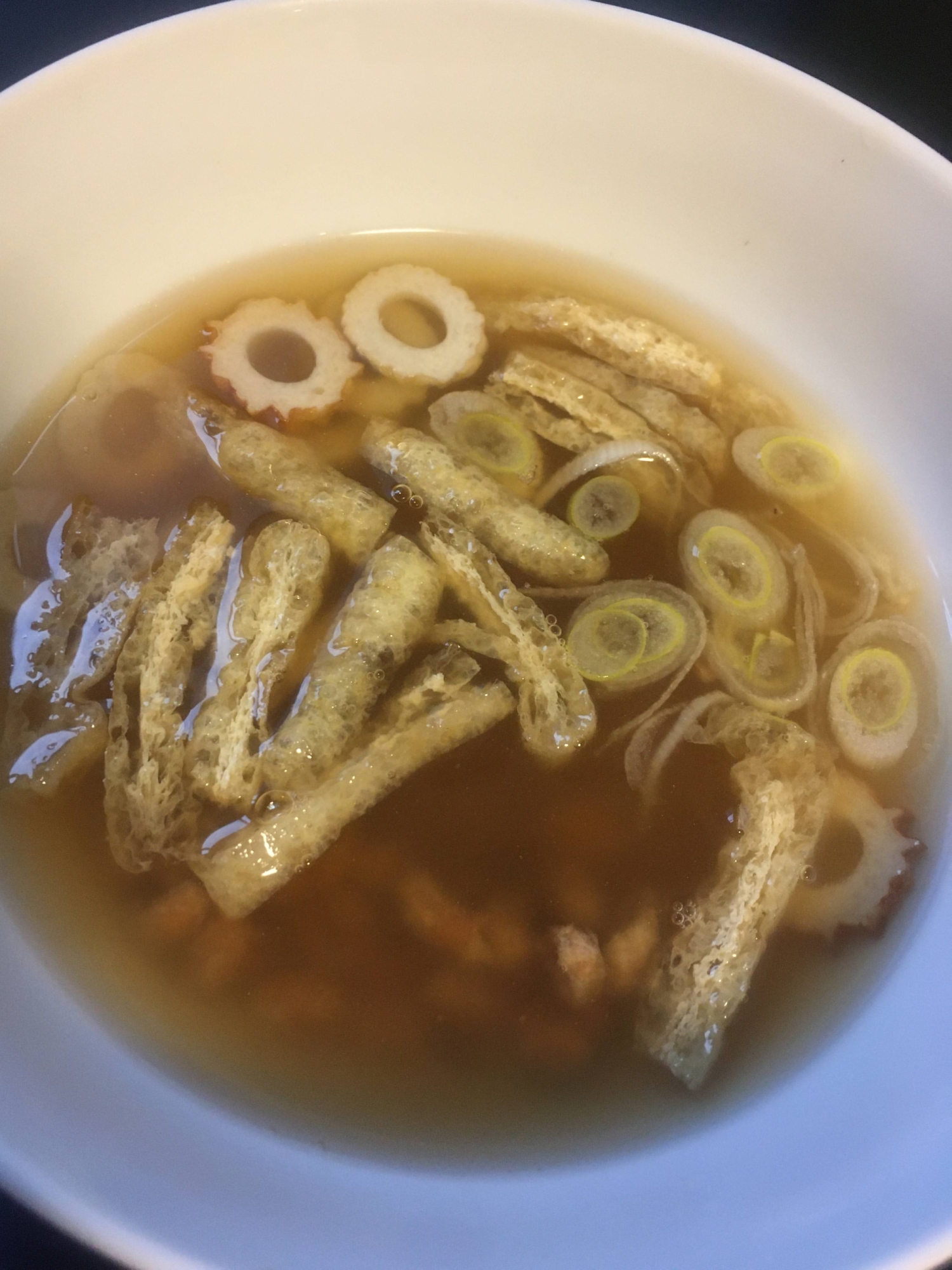 ちくわ、油揚げ、納豆の味噌汁