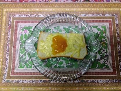 熟した柿のクリームチーズ和え