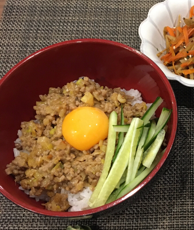 長ネギたっぷり肉味噌丼