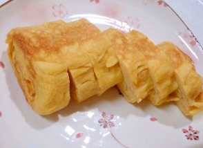 砂糖控えめ厚焼き玉子