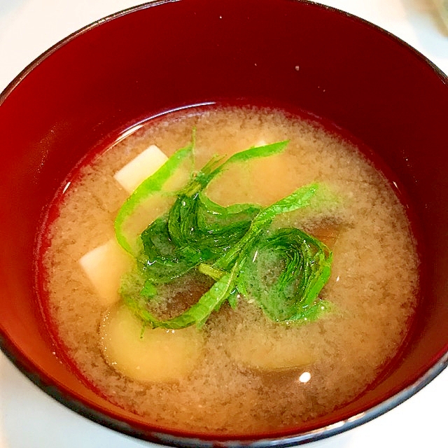 我が家の定番☆茄子と豆腐と大葉の味噌汁