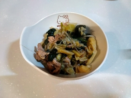 豚肉ほうれん草もやしキャベツ炒め物(きな粉入り)