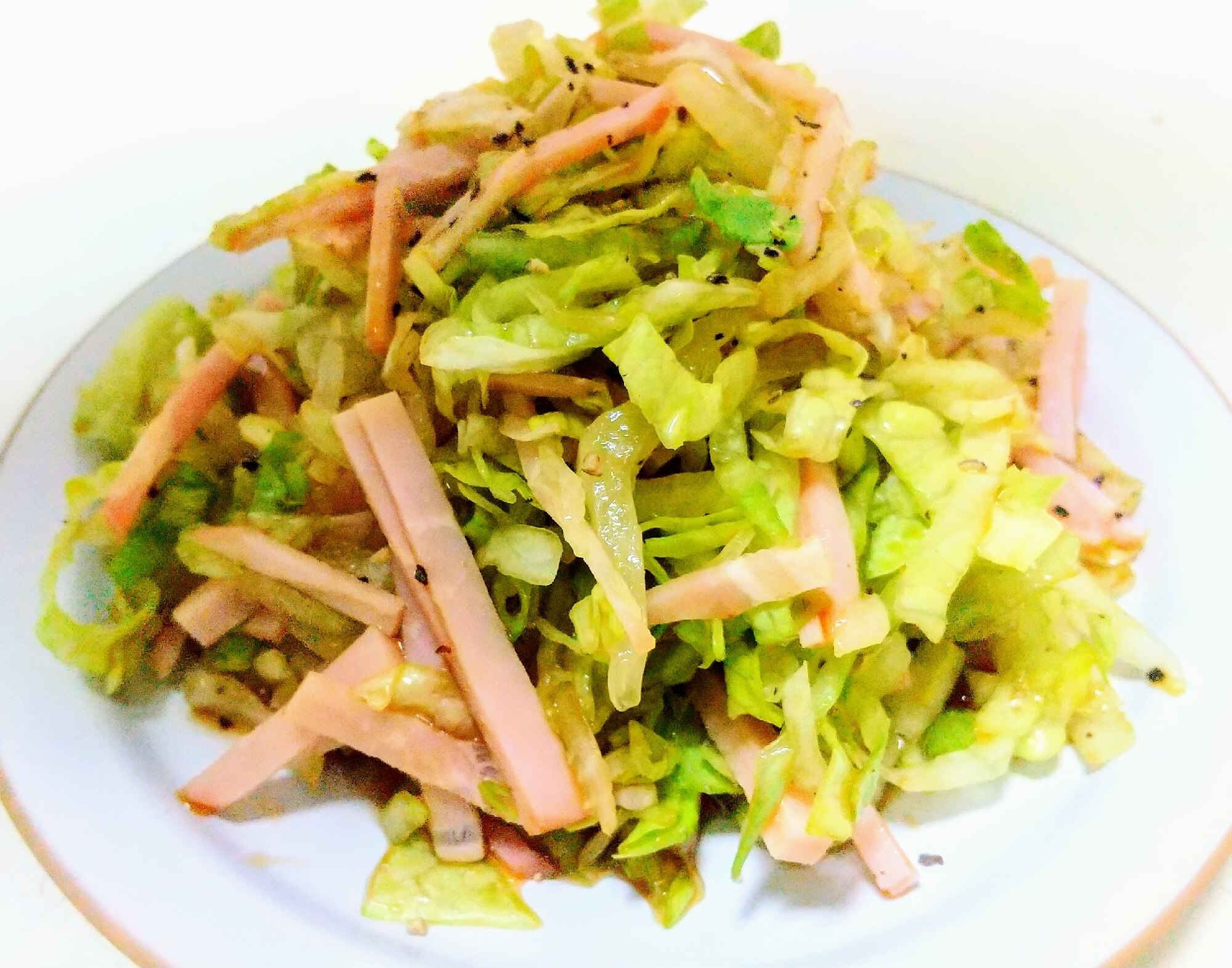 ハムレタスのにんにく酢醤油ペッパーサラダ レシピ・作り方 by 124