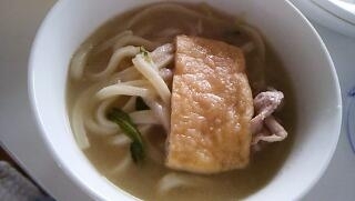 生姜とにんにくを利かせた、うどん入りちゃんこ鍋♪