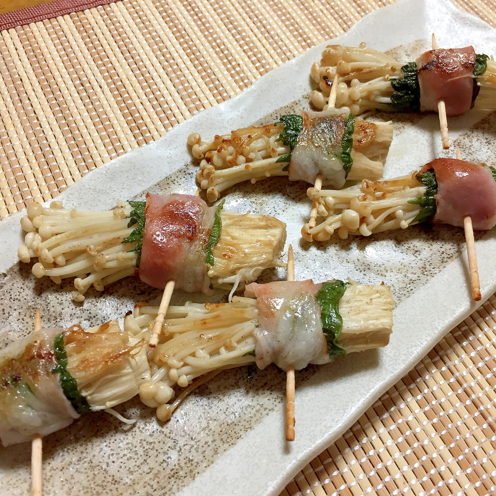 大葉でさっぱり！えのきの大葉ベーコン巻き♪ レシピ・作り方 by