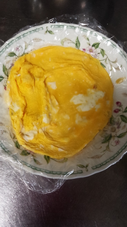 お皿のチョイスを失敗して膨らんでしまいました(^^;)が、フライパンを出さなくても作れて楽ちんでした！