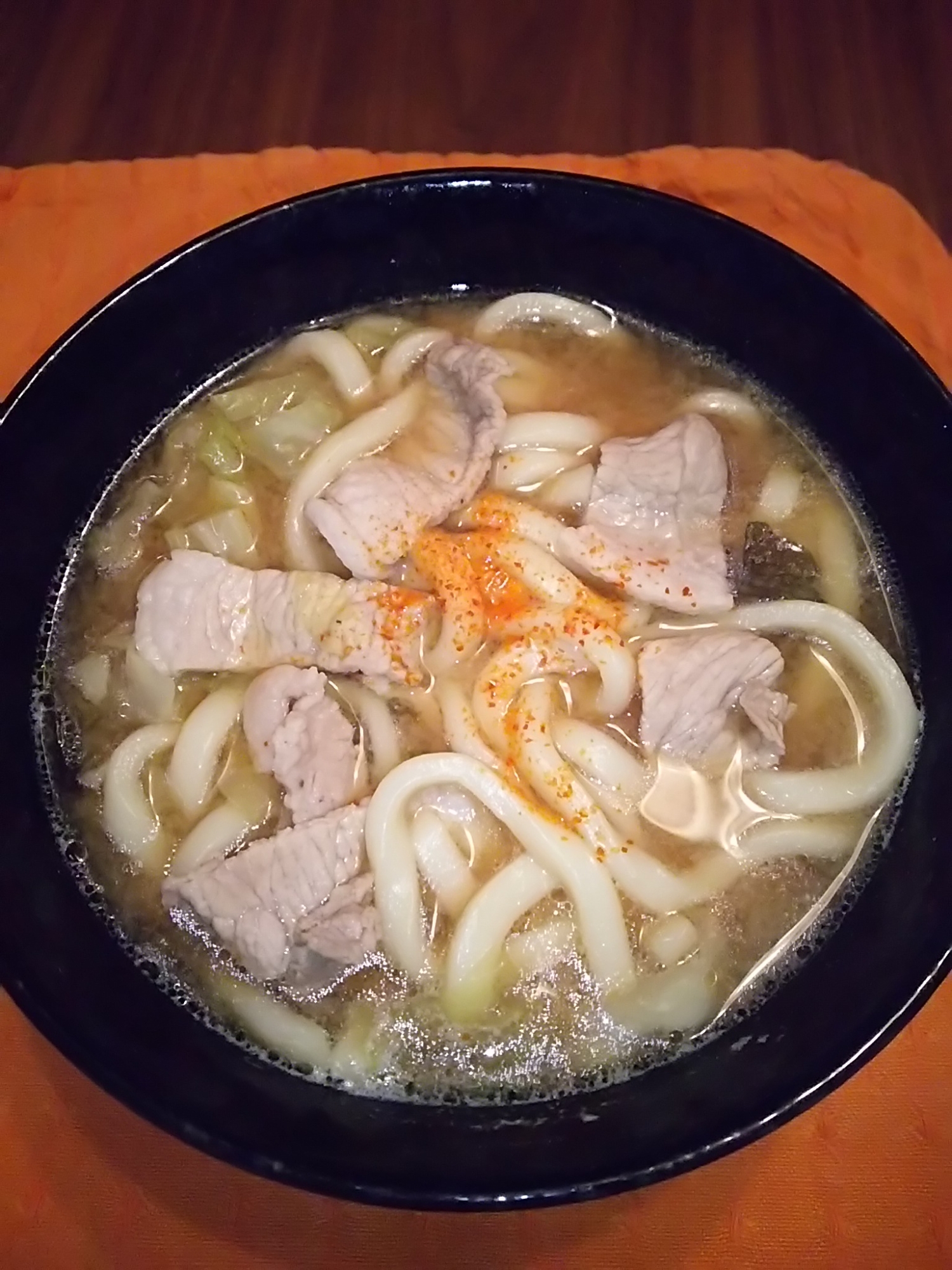 キャベツと豚肉のなんちゃって味噌煮込みうどん