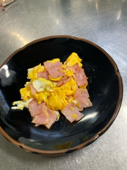 ハムと卵のマヨ炒め