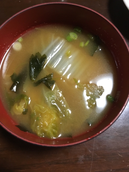 アゴ出しで作る白菜の味噌汁