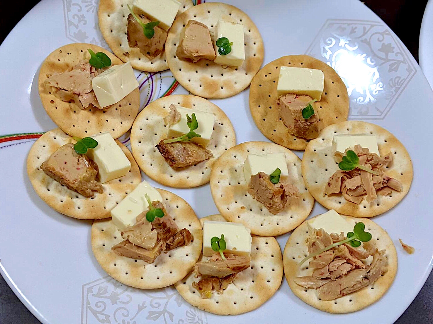 美味 フォアグラとチーズのカナッペ パーティーに レシピ 作り方 By Balletmom 楽天レシピ
