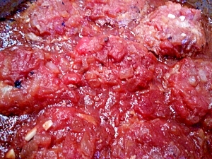 トマトソース煮込みハンバーグ