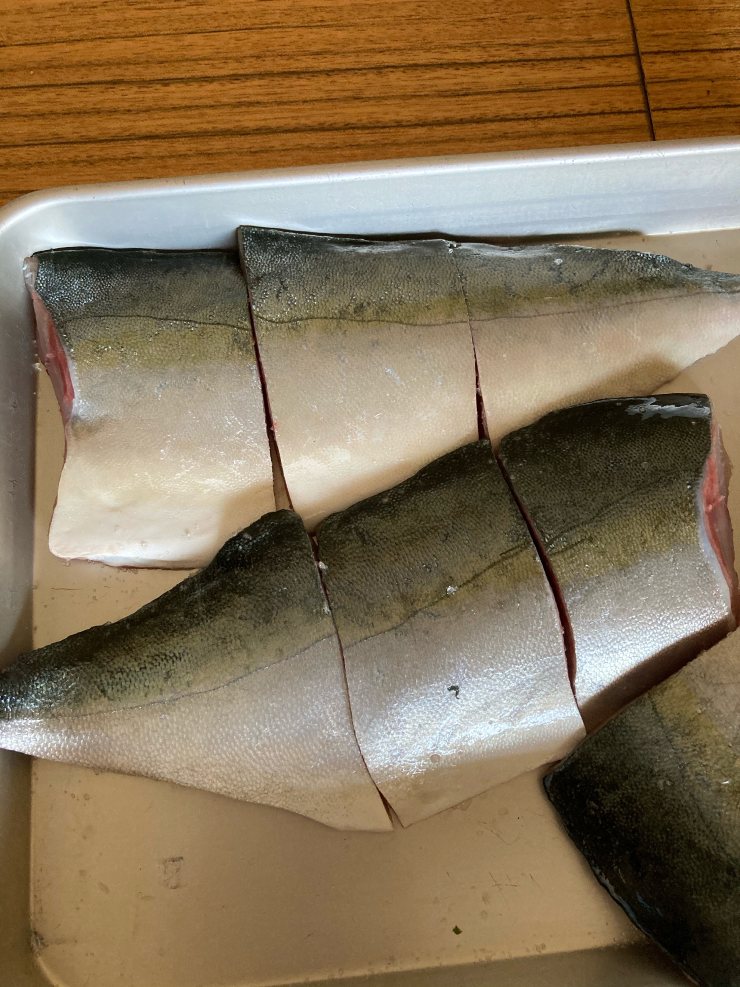 うちの下ごしらえ いなだを3枚におろす レシピ 作り方 By おいしんぼ 楽天レシピ うちの下ごしらえ いなだを3枚におろす レシピ 作り方 By おいしんぼ 楽天レシピ