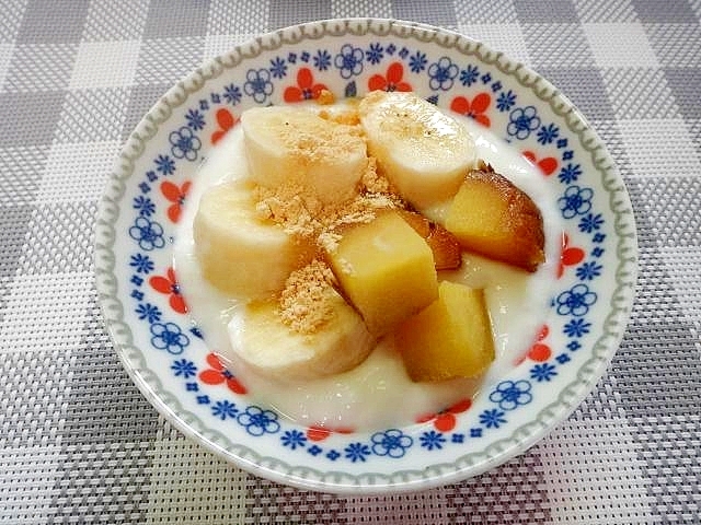 バナナと焼き芋きなこのヨーグルト