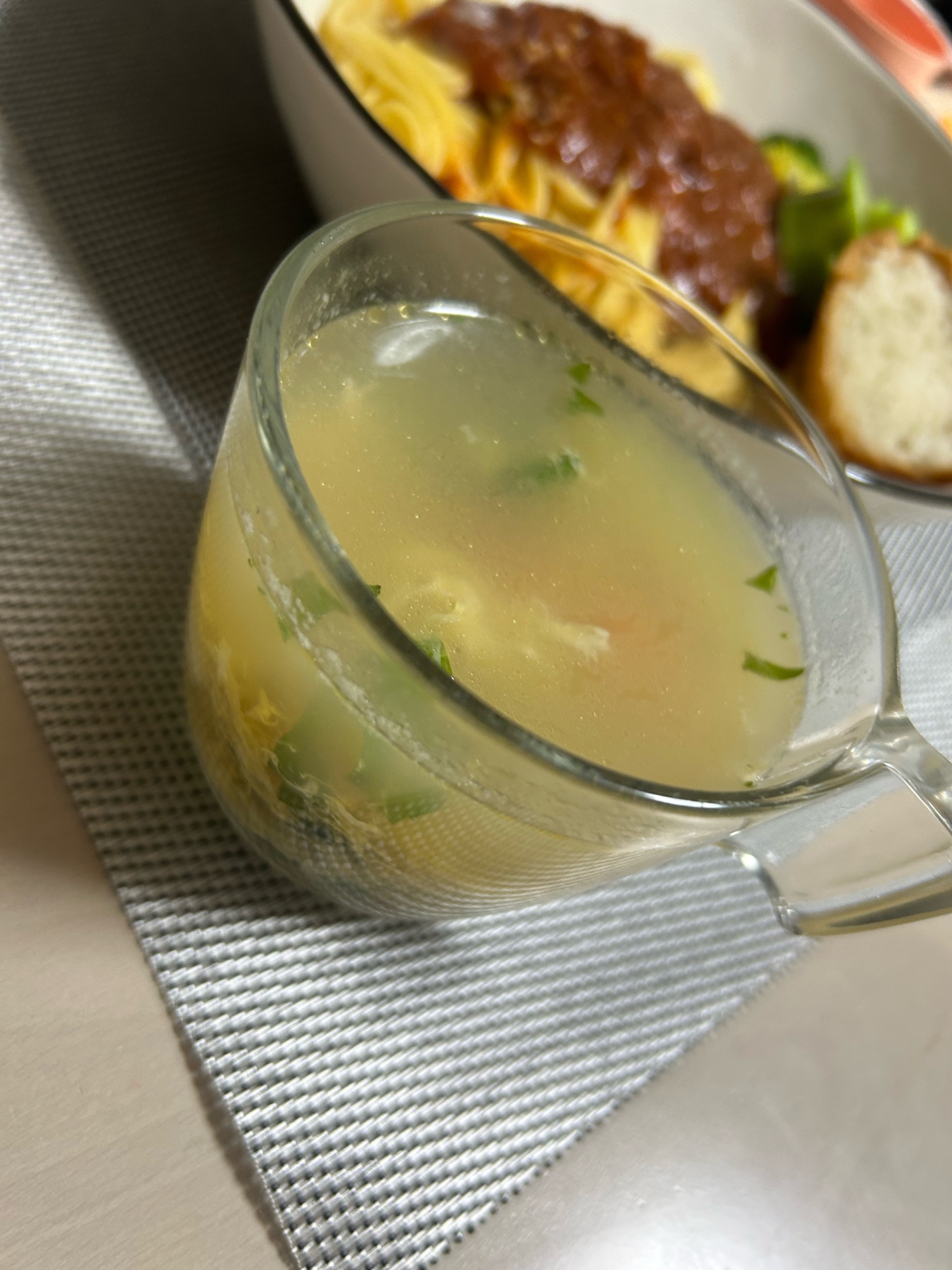 和食にも洋食にも合う！大葉と卵のスープ