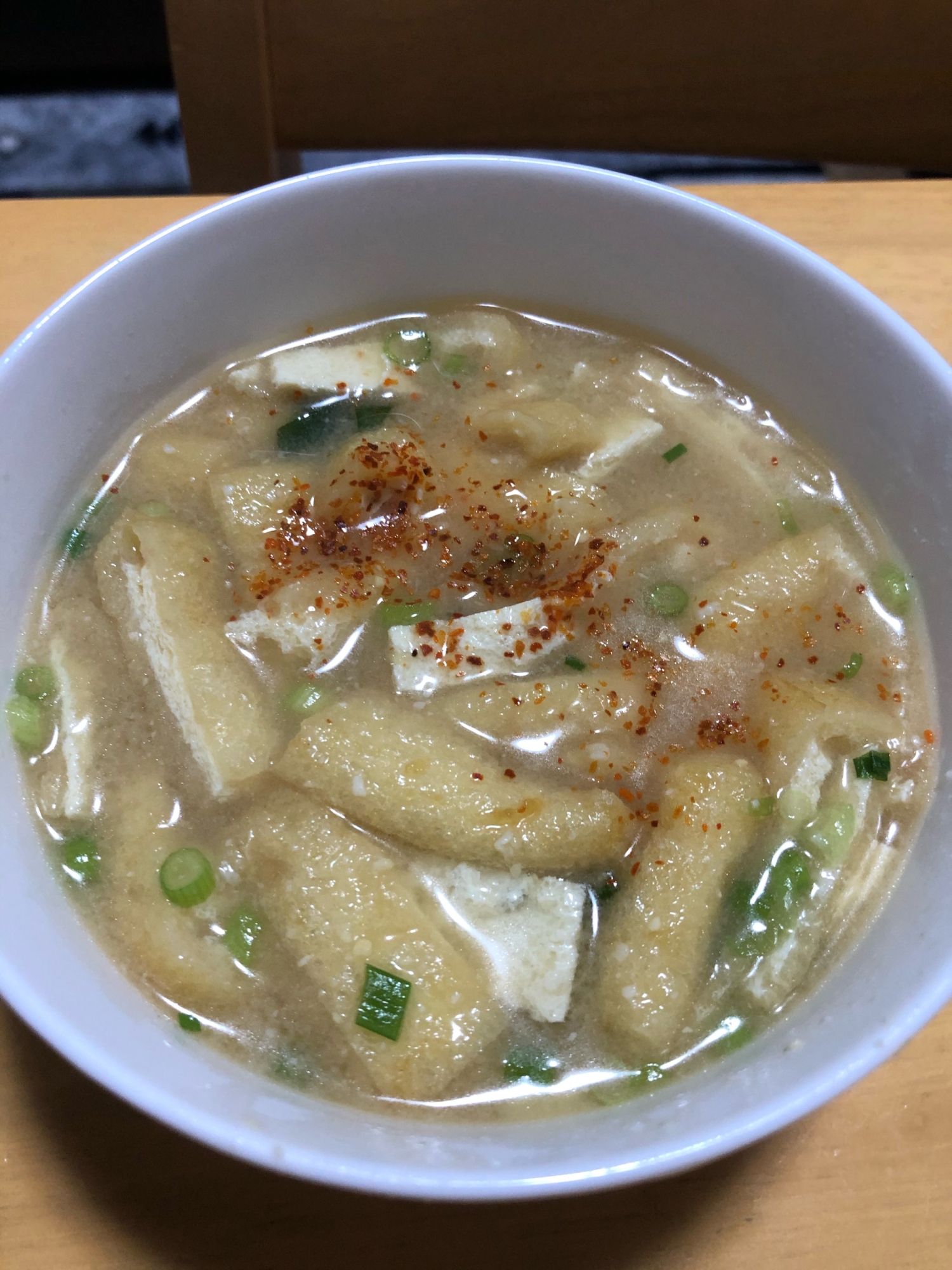 油揚げたっぷりの味噌汁