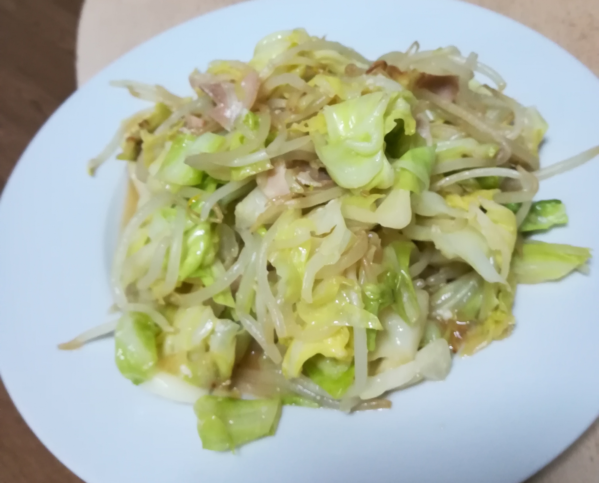 ベーコンと野菜の塩麹炒め