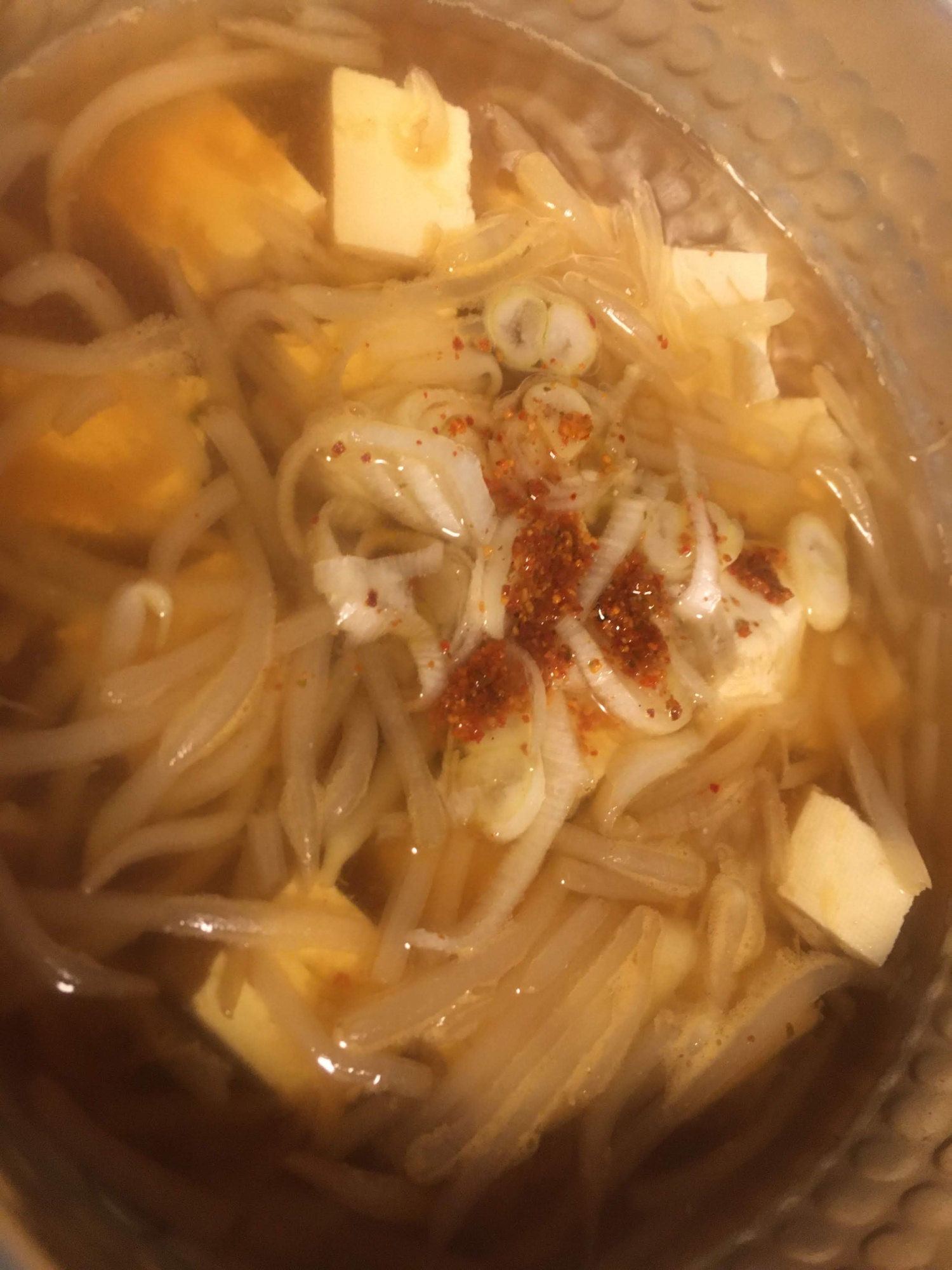 韓国風、豆腐ともやしの味噌汁