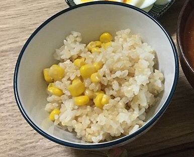 コーンの混ぜ玄米ご飯