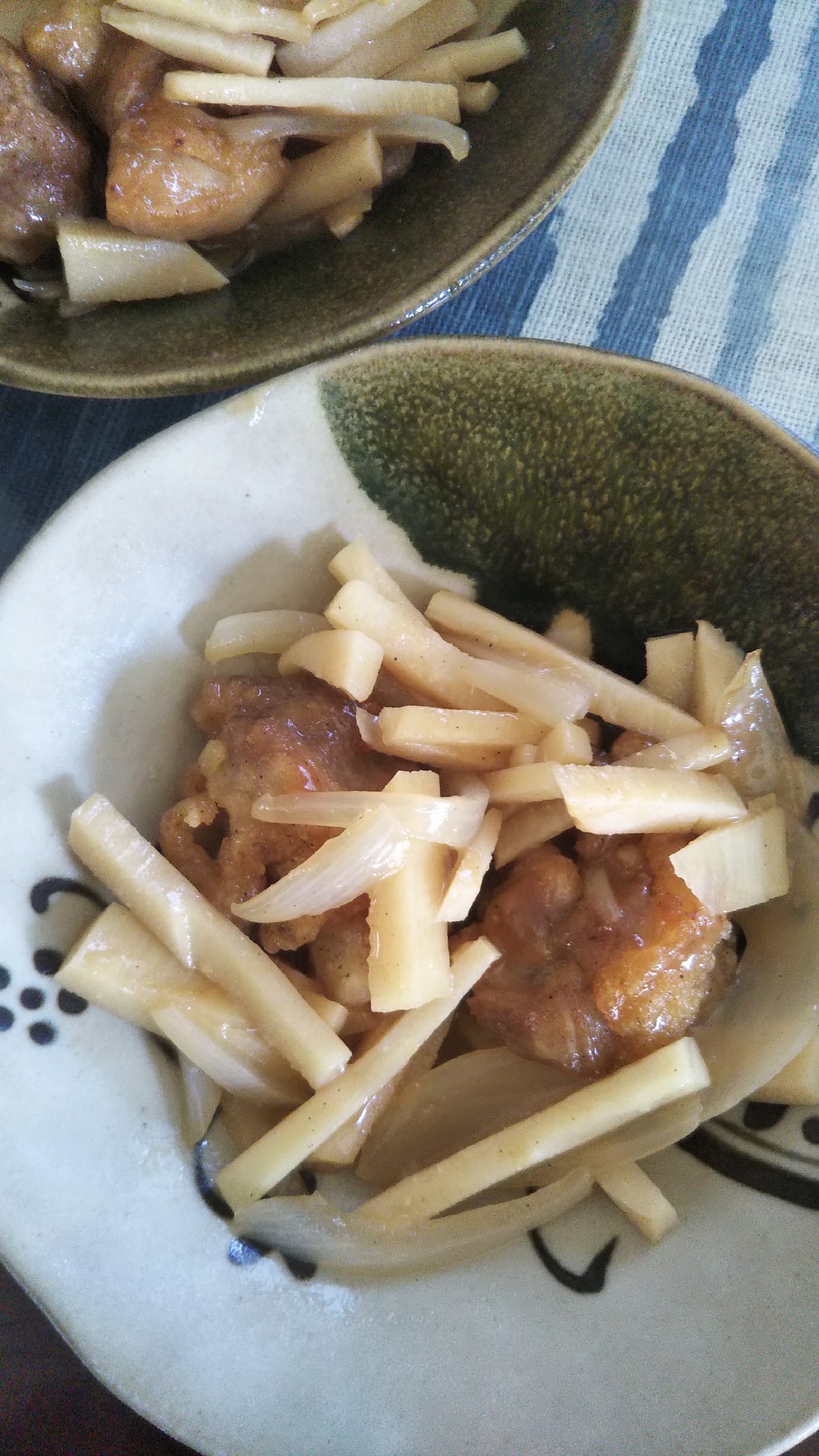 タケノコと鶏もも肉の甘酢炒め