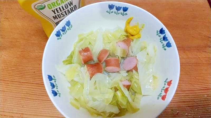 キャベツウインナの蒸煮