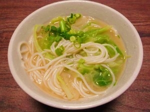 キャベツと玉ねぎとそうめんのお味噌汁 レシピ 作り方 By るもちゃん 楽天レシピ