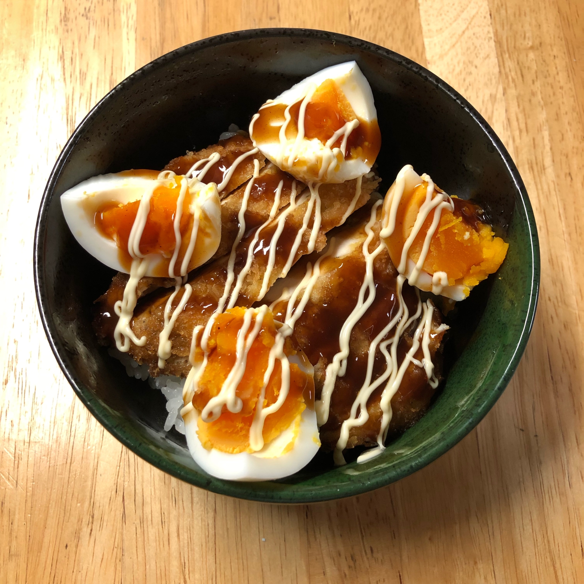 とんかつとゆでたまごの丼 ♪