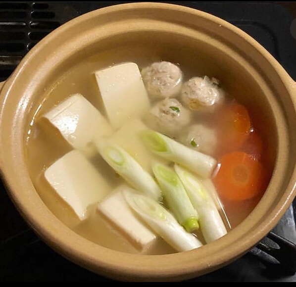 鶏団子入り湯豆腐〜♪