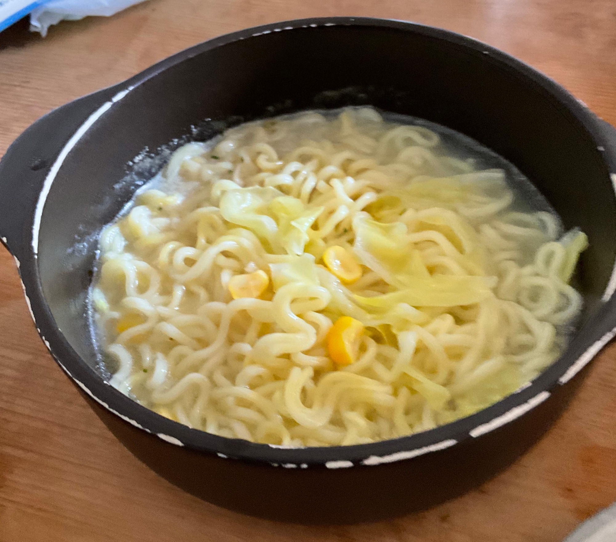 キャベツコーン塩とんこつラーメン♪
