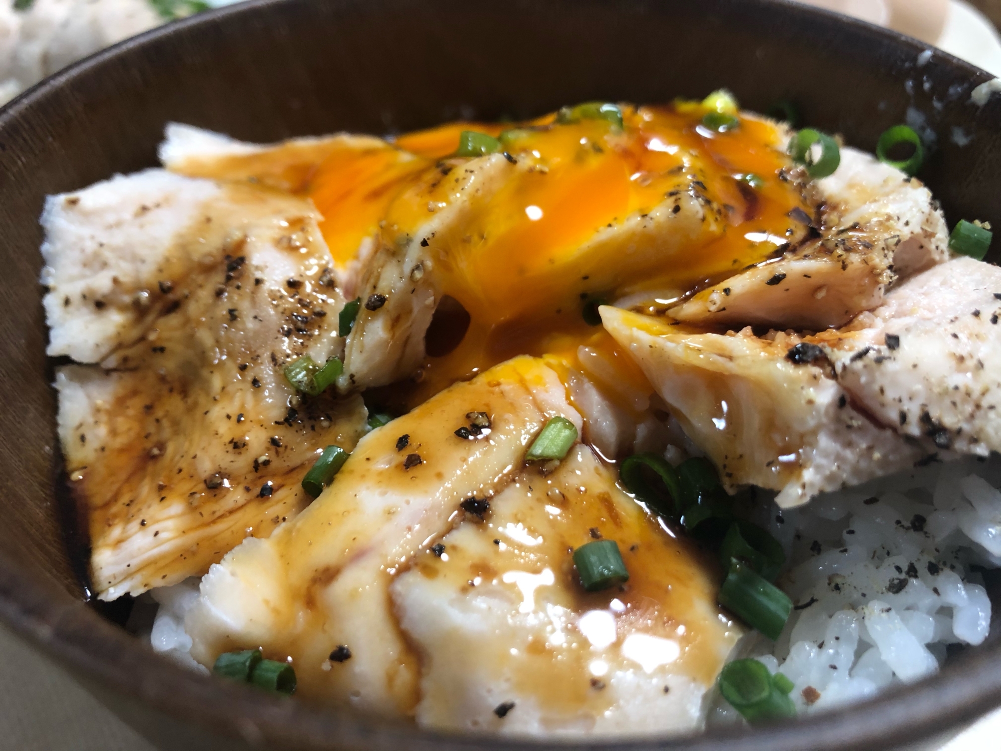 ヘルシーおいしー鶏胸肉照り焼き丼